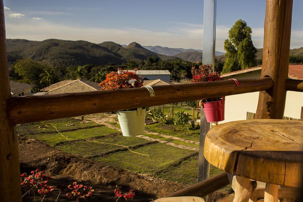 Buddy'S Hostel & Pousada Alto Paraiso อัลโต ปาไรโซ เด โกยาส ภายนอก รูปภาพ