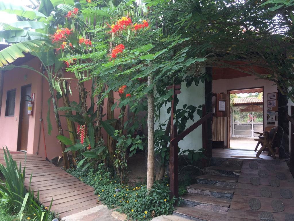 Buddy'S Hostel & Pousada Alto Paraiso อัลโต ปาไรโซ เด โกยาส ภายนอก รูปภาพ